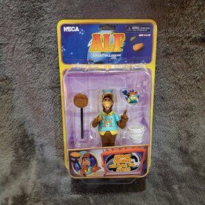 ALF Collectible Figure Gordon Shumway with Mallet, Fish & Bucket NECA